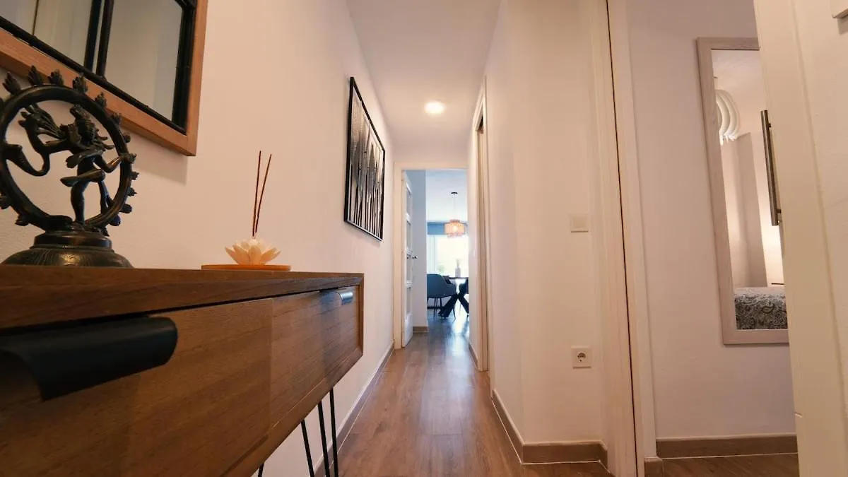 Seahomes Vacations - Seafront Mediterranean Ap & Pkg Blanes Spanje
