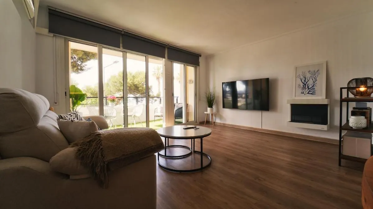 Seahomes Vacations - Seafront Mediterranean Ap & Pkg Blanes Appartement