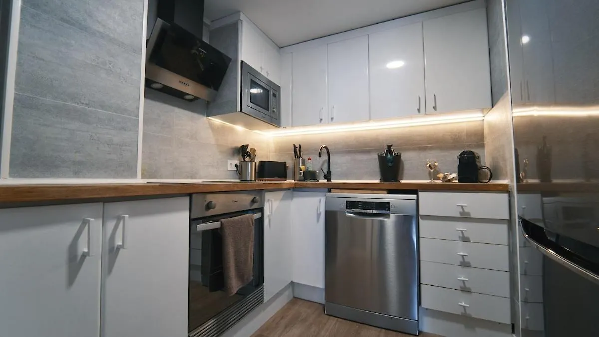 Appartement Seahomes Vacations - Seafront Mediterranean Ap & Pkg Blanes Spanje